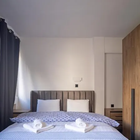 Apartment Exclusive Ladadika 3 *
