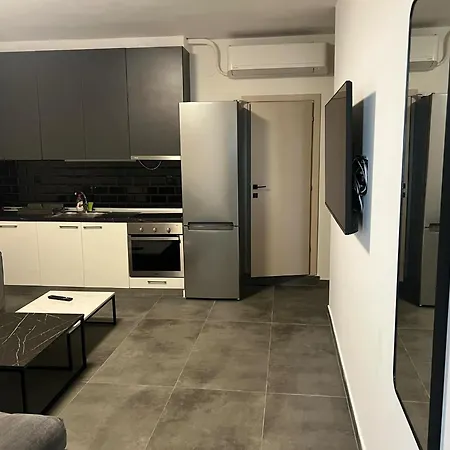 Apartment Exclusive Ladadika 3 *